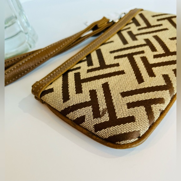 TIGNANELLO Wristlet Signature Canvas Top Zip Khaki Saddle - Picture 8 of 11